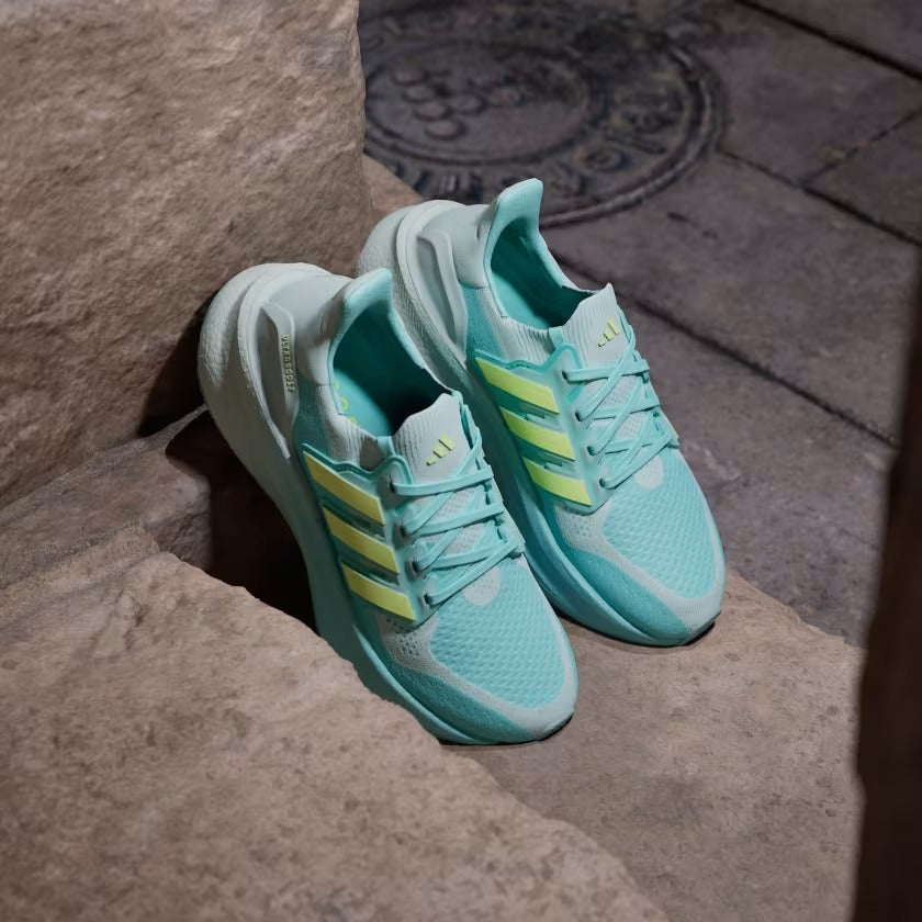 Adidas Ultraboost 5 Sneakers – Flash Aqua