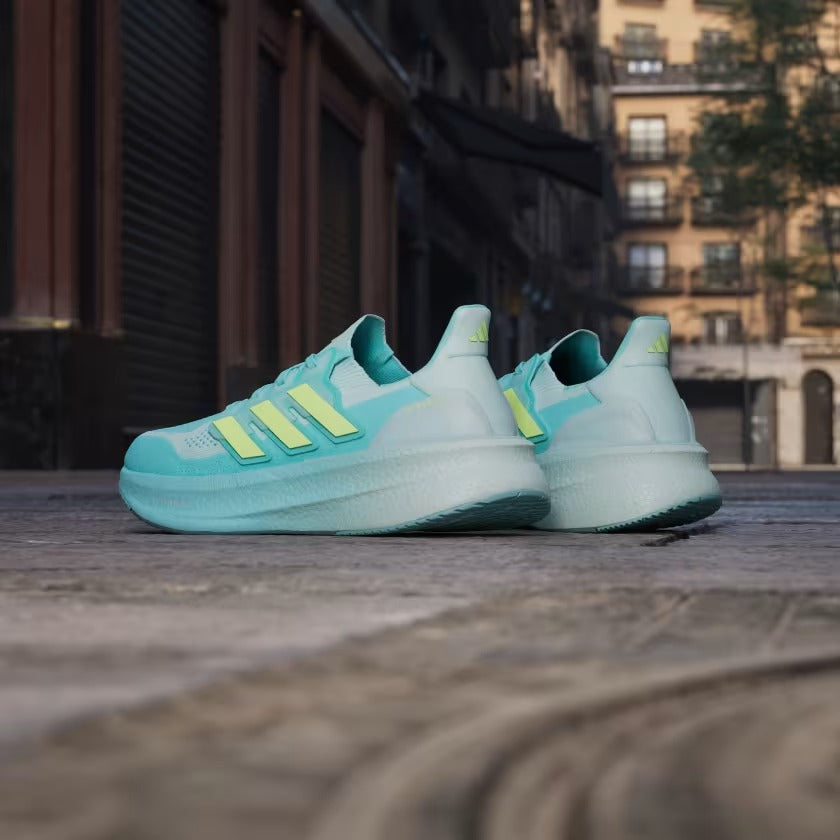 Adidas Ultraboost 5 Sneakers – Flash Aqua