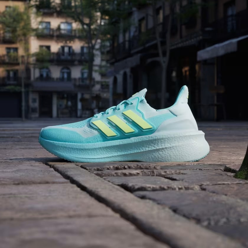 Adidas Ultraboost 5 Sneakers – Flash Aqua