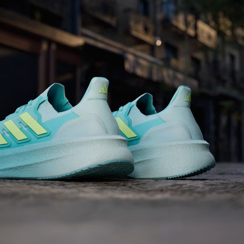 Adidas Ultraboost 5 Sneakers – Flash Aqua