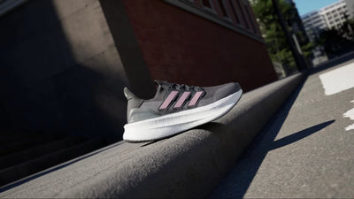 Adidas Ultraboost 5 Sneakers – Carbon