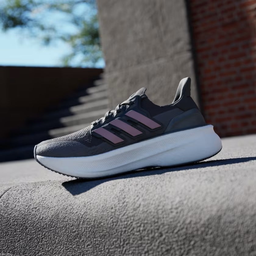 Adidas Ultraboost 5 Sneakers – Carbon