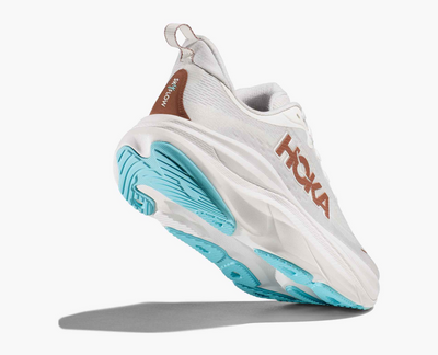 Hoka Skyflow - Frost/Rose gold
