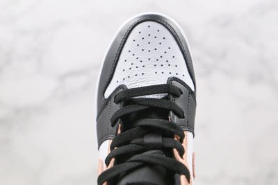 Jordan 1 Mid Arctic Orange Black Toe